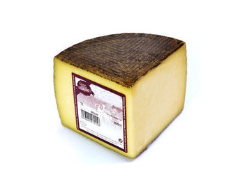 CUARTOS DE QUESO DE OVEJA CURADO